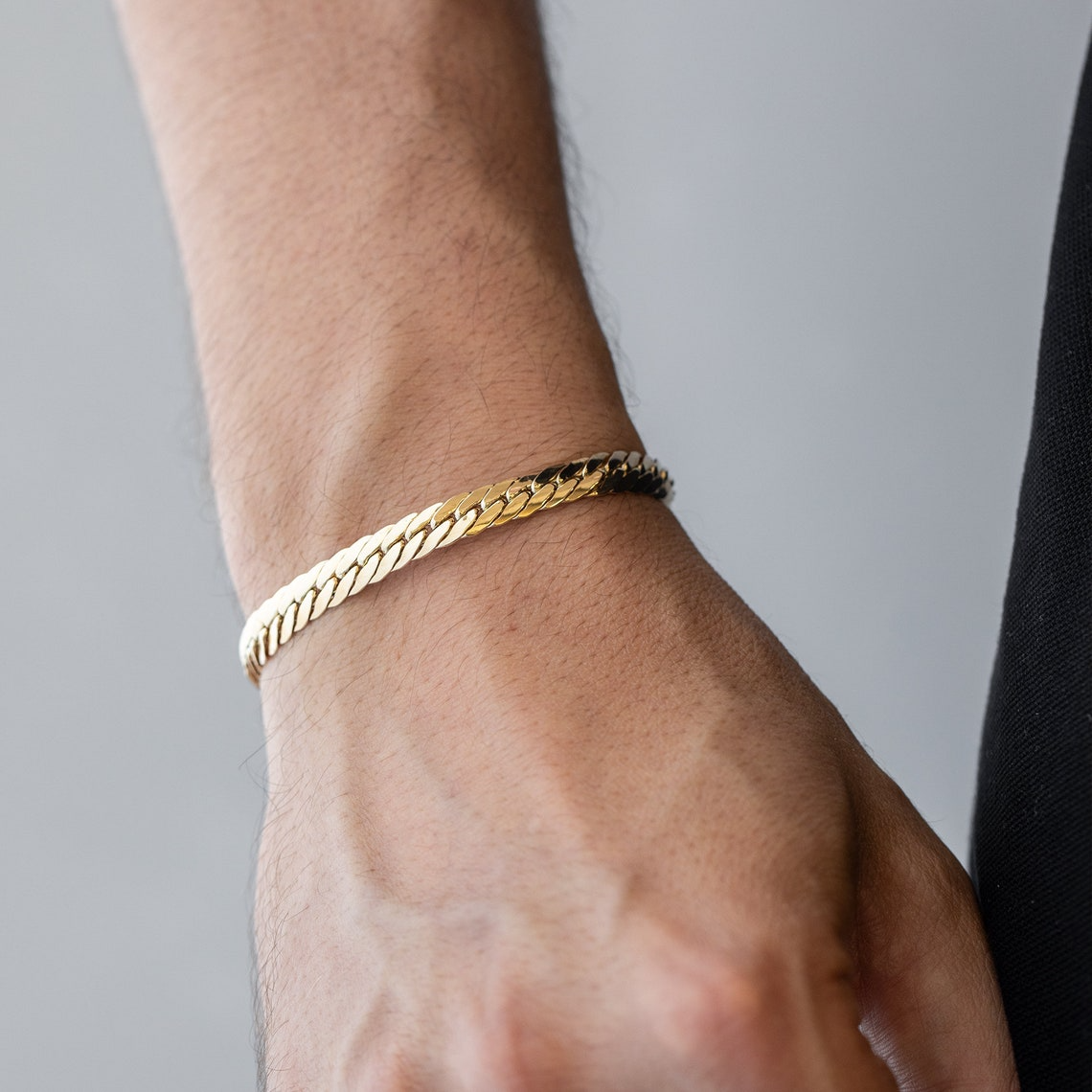 Buy Herringbone Chain Bracelet Gold For Men and Women in Pakistan.